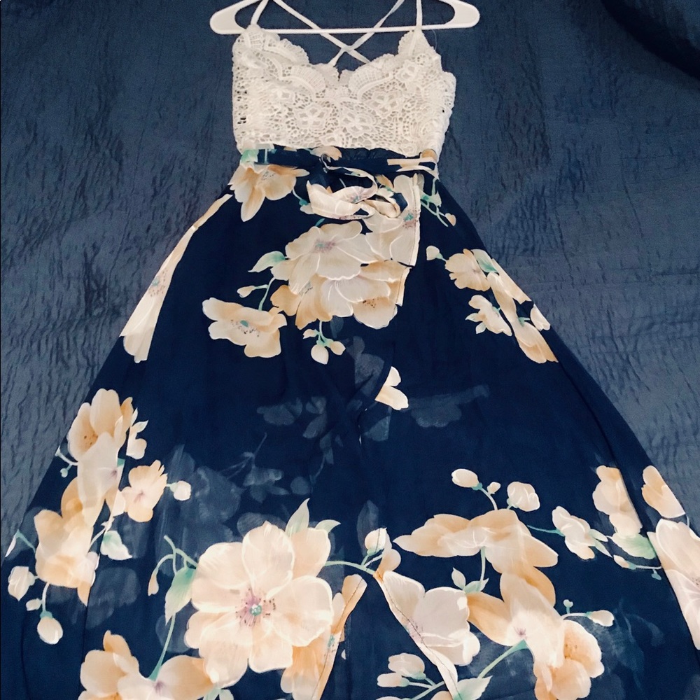 Women’s dress
